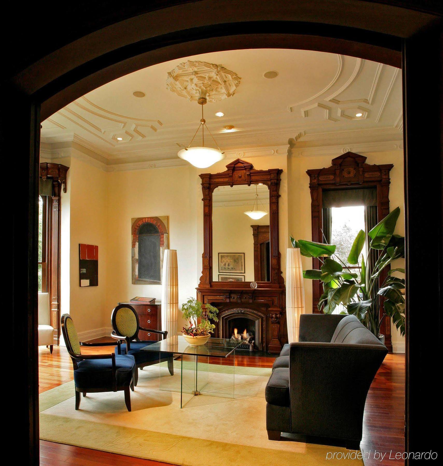 ホテル The Mansion On Delaware Avenue バッファロー エクステリア 写真